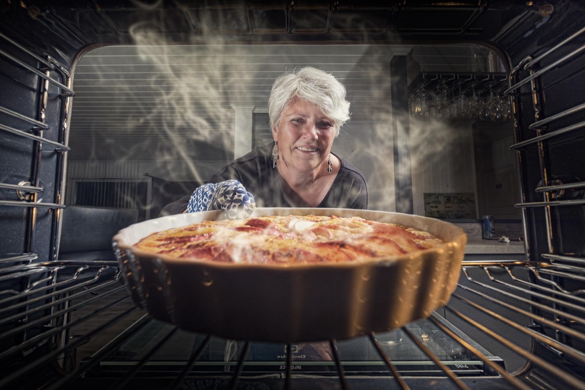 cozinha turca com pratos sendo preparados